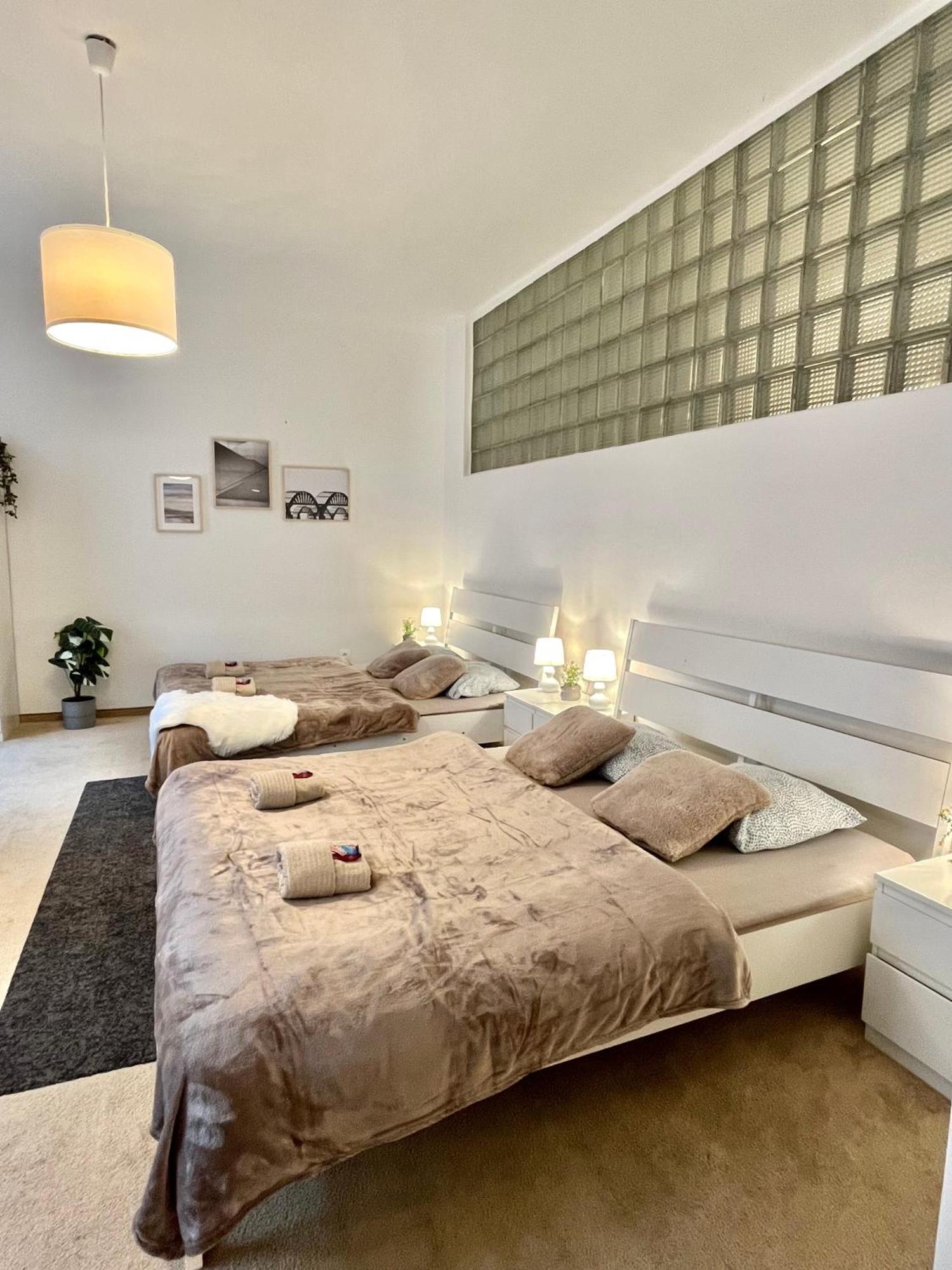 Apartment Lea - Old Town Bratislava Exterior photo