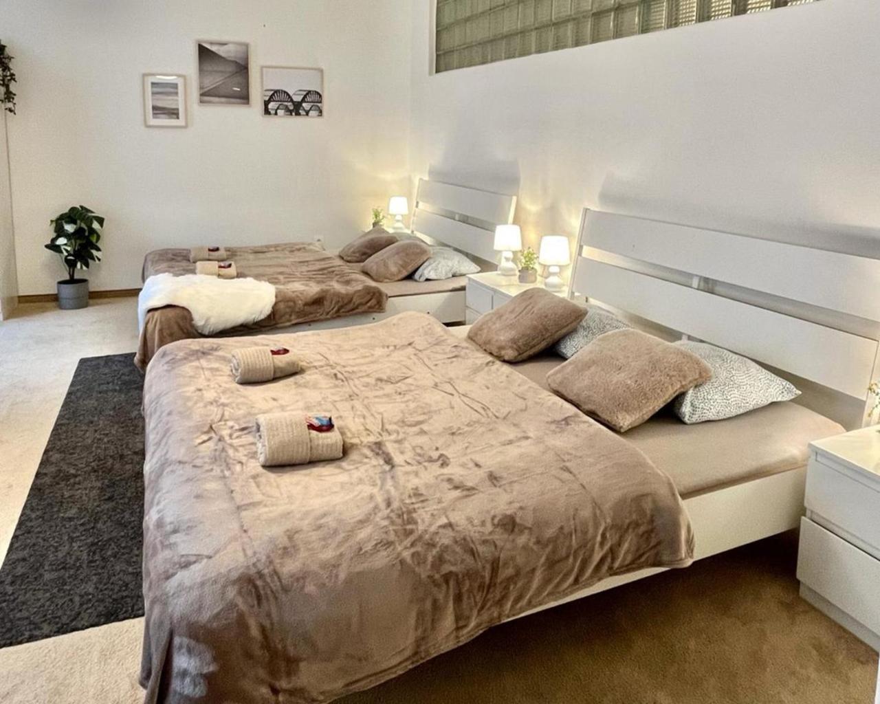 Apartment Lea - Old Town Bratislava Exterior photo