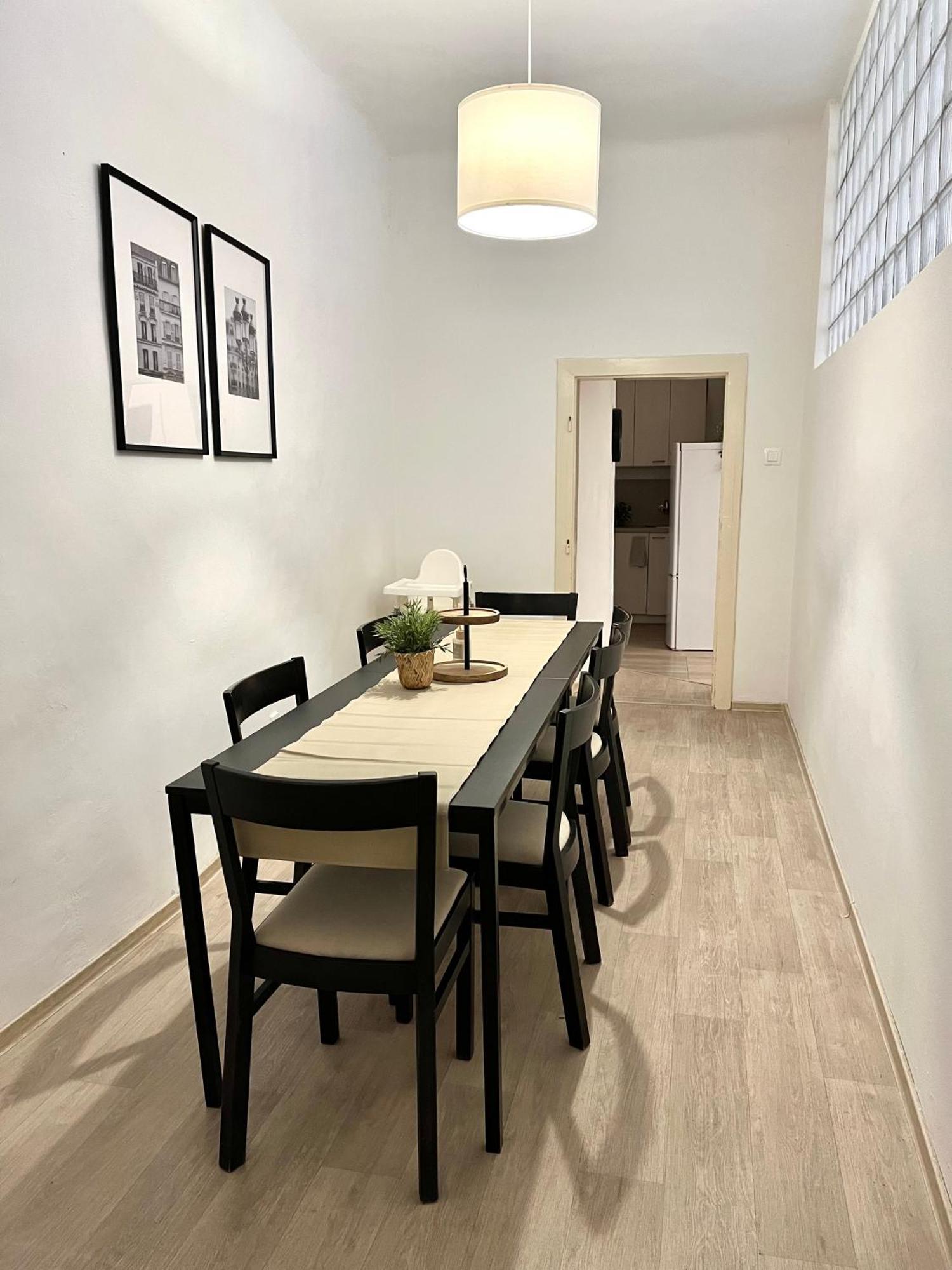 Apartment Lea - Old Town Bratislava Exterior photo