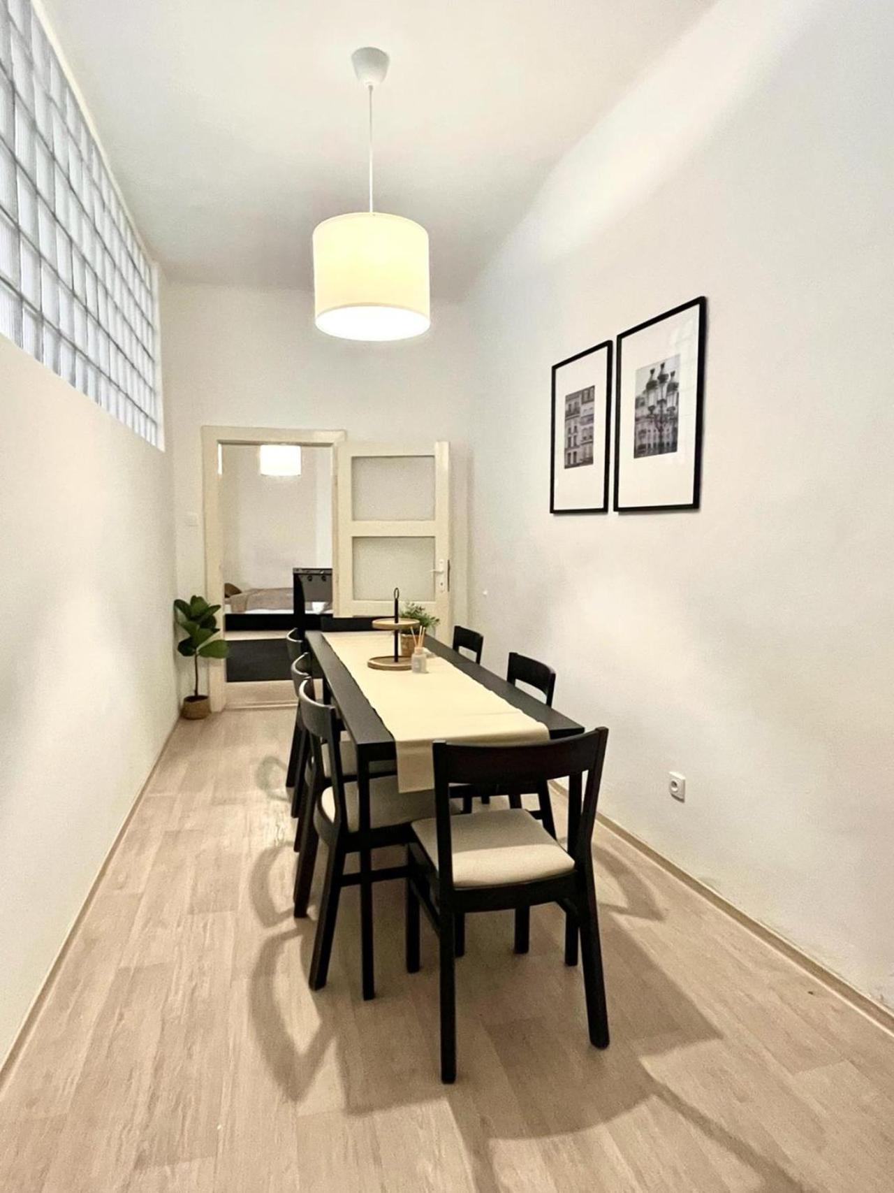 Apartment Lea - Old Town Bratislava Exterior photo